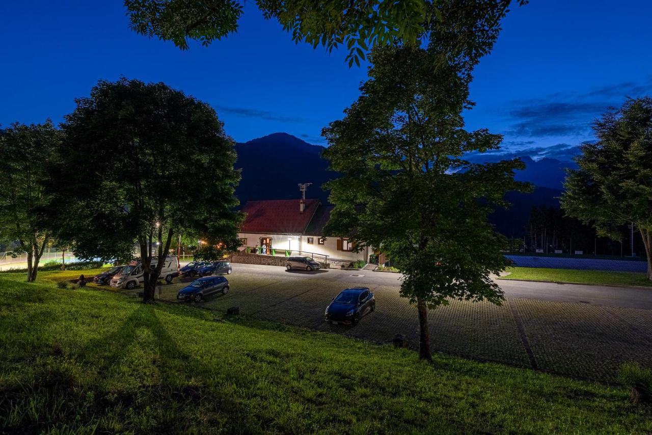 Camping & Caravan Zoncolan Ovaro Zewnętrze zdjęcie